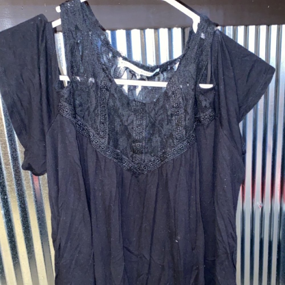 Black Off-shoulder Blouse